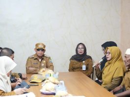 Bupati Berdialog Bersama Aparat Desa Terkait Rencana Pembangunan Embung Air Terjun Seratak